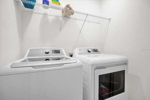 Adosado en venta en Davenport, Florida, 3 dormitorios, 149.2 m2 № 1902838 - foto 17