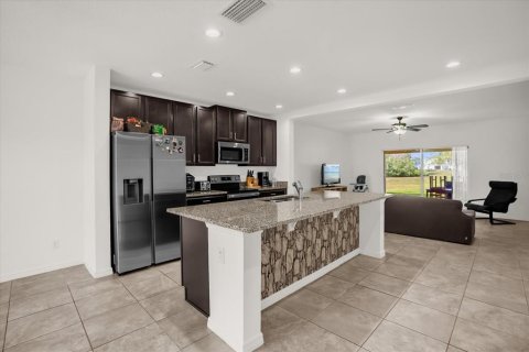Adosado en venta en Davenport, Florida, 3 dormitorios, 149.2 m2 № 1902838 - foto 4