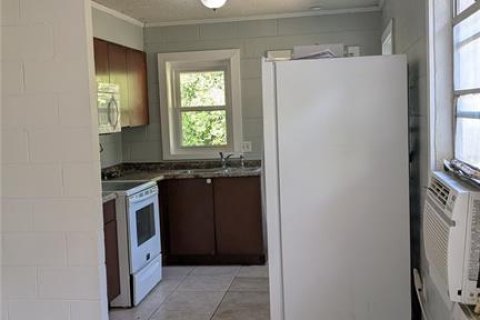 Apartamento en alquiler en Clermont, Florida, 2 dormitorios, 57.97 m2 № 2167862 - foto 10