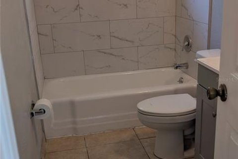 Apartamento en alquiler en Clermont, Florida, 2 dormitorios, 57.97 m2 № 2167862 - foto 12