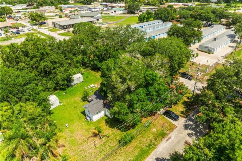 House in Sanford, Florida 3 bedrooms, 121.79 sq.m. № 2133372 - photo 12