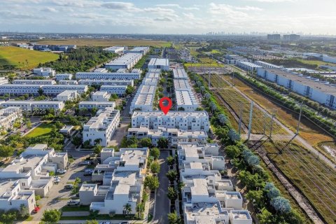 Condominio en venta en Doral, Florida, 3 dormitorios, 126.35 m2 № 1983535 - foto 28