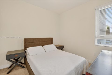 Condominio en venta en Doral, Florida, 3 dormitorios, 126.35 m2 № 1983535 - foto 20