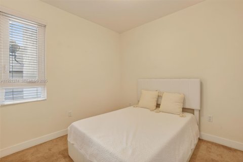 Condominio en venta en Doral, Florida, 3 dormitorios, 126.35 m2 № 1983535 - foto 22