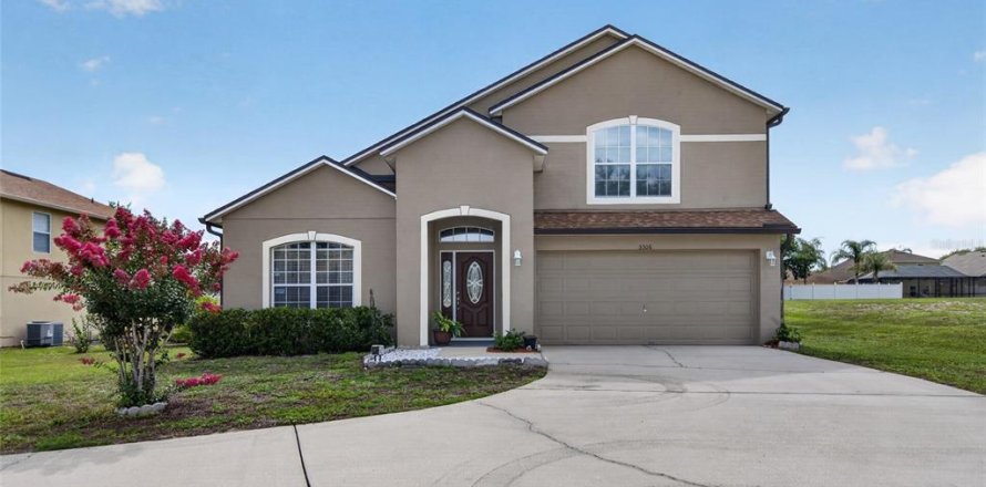 House in Orlando, Florida 4 bedrooms, 212.47 sq.m. № 2196914