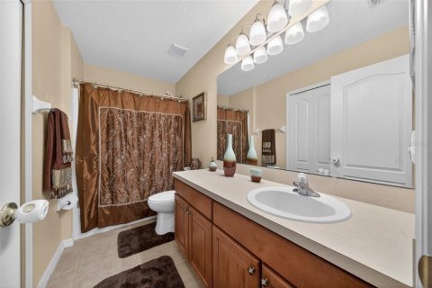 House in Orlando, Florida 4 bedrooms, 212.47 sq.m. № 2196914 - photo 27