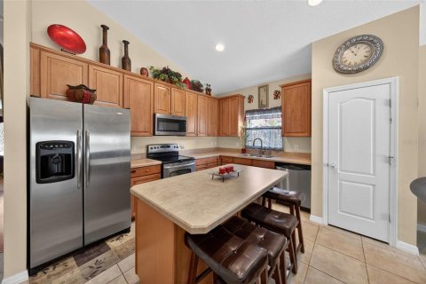 House in Orlando, Florida 4 bedrooms, 212.47 sq.m. № 2196914 - photo 11