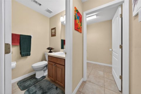 House in Orlando, Florida 4 bedrooms, 212.47 sq.m. № 2196914 - photo 15