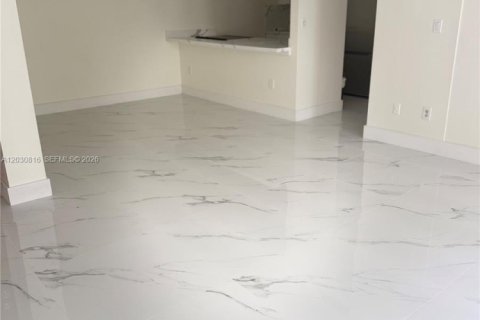 Copropriété à louer à Miami Beach, Floride: 2 chambres, 81.29 m2 № 2077937 - photo 5