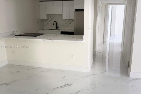 Copropriété à louer à Miami Beach, Floride: 2 chambres, 81.29 m2 № 2077937 - photo 6