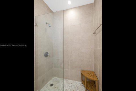 Купить виллу или дом в Майами-Шорс, Флорида 5 спален, 225.85м2, № 2049723 - фото 30