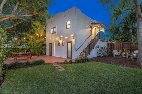 Купить виллу или дом в Майами-Шорс, Флорида 5 спален, 225.85м2, № 2049723 - фото 4