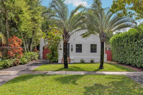 Купить виллу или дом в Майами-Шорс, Флорида 5 спален, 225.85м2, № 2049723 - фото 6