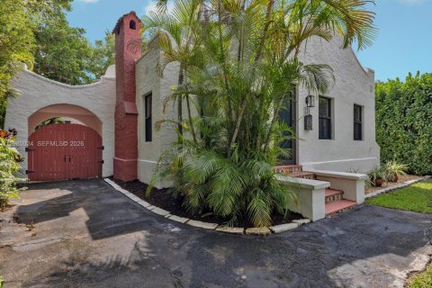 Купить виллу или дом в Майами-Шорс, Флорида 5 спален, 225.85м2, № 2049723 - фото 9