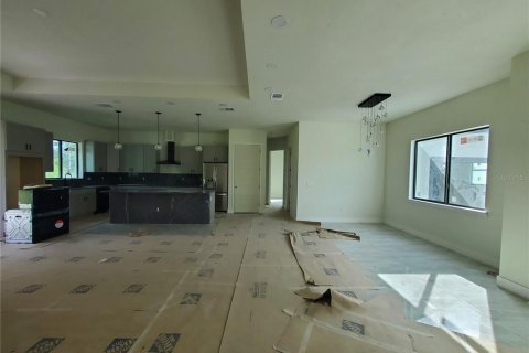 House in Port Charlotte, Florida 3 bedrooms, 174.75 sq.m. № 1883900 - photo 8