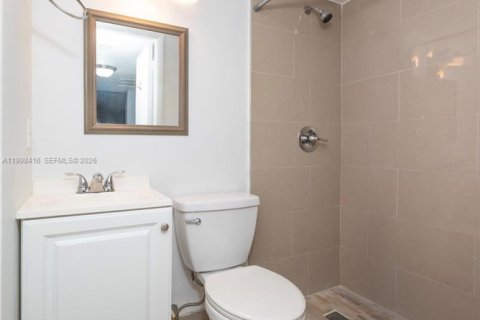 Condominio en venta en Miami, Florida, 1 dormitorio, 88.44 m2 № 2063621 - foto 12