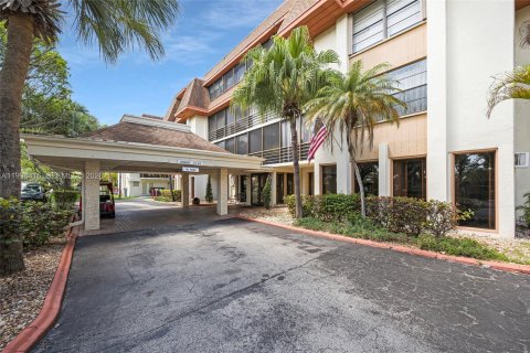 Condominio en venta en Miami, Florida, 1 dormitorio, 88.44 m2 № 2063621 - foto 29