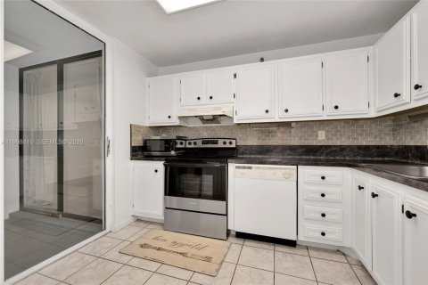 Condominio en venta en Miami, Florida, 1 dormitorio, 88.44 m2 № 2063621 - foto 7