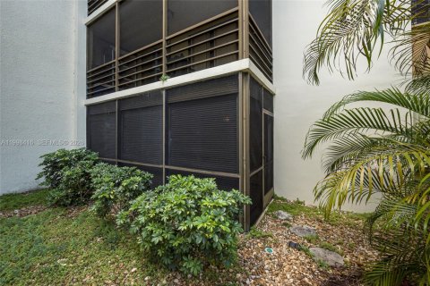 Condominio en venta en Miami, Florida, 1 dormitorio, 88.44 m2 № 2063621 - foto 21
