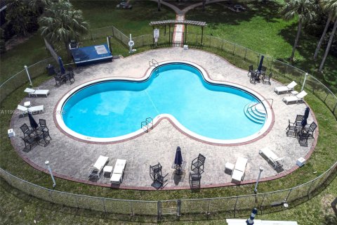 Condominio en venta en Miami, Florida, 1 dormitorio, 88.44 m2 № 2063621 - foto 25