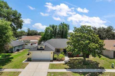 Villa ou maison à vendre à Tavares, Floride: 3 chambres, 158.49 m2 № 1742623 - photo 2