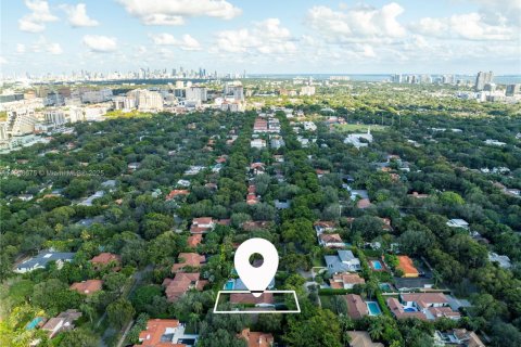 Casa en venta en Coral Gables, Florida, 3 dormitorios, 208.57 m2 № 1976373 - foto 27