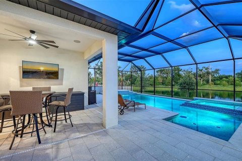 House in Palmetto, Florida 5 bedrooms, 273.97 sq.m. № 2215803 - photo 6