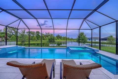 House in Palmetto, Florida 5 bedrooms, 273.97 sq.m. № 2215803 - photo 4