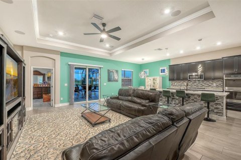 House in Palmetto, Florida 5 bedrooms, 273.97 sq.m. № 2215803 - photo 13