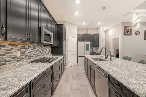 House in Palmetto, Florida 5 bedrooms, 273.97 sq.m. № 2215803 - photo 18