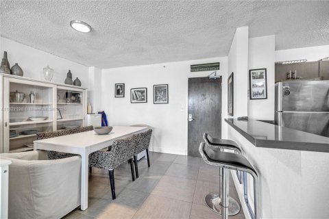 Copropriété à vendre à Miami Beach, Floride: 2 chambres, 98.66 m2 № 1977252 - photo 8