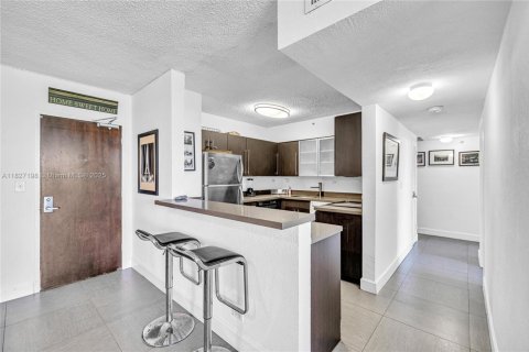 Copropriété à vendre à Miami Beach, Floride: 2 chambres, 98.66 m2 № 1977252 - photo 17