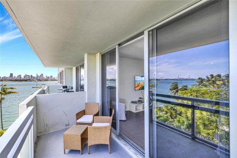 Copropriété à vendre à Miami Beach, Floride: 2 chambres, 98.66 m2 № 1977252 - photo 11
