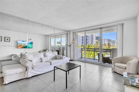 Copropriété à vendre à Miami Beach, Floride: 2 chambres, 98.66 m2 № 1977252 - photo 13