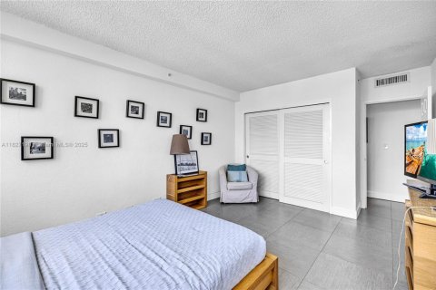 Copropriété à vendre à Miami Beach, Floride: 2 chambres, 98.66 m2 № 1977252 - photo 23