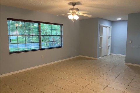 Villa ou maison à louer à Orlando, Floride: 3 chambres, 156.82 m2 № 2424346 - photo 6