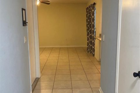 Villa ou maison à louer à Orlando, Floride: 3 chambres, 156.82 m2 № 2424346 - photo 3