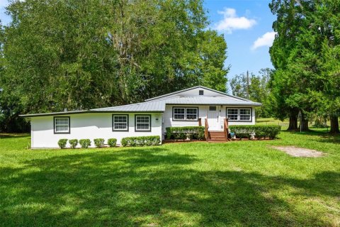House in Newberry, Florida 3 bedrooms, 175.12 sq.m. № 2308906