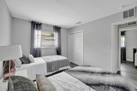 Casa en venta en Fort Lauderdale, Florida, 3 dormitorios, 148.64 m2 № 2382801 - foto 18