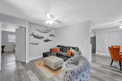 Casa en venta en Fort Lauderdale, Florida, 3 dormitorios, 148.64 m2 № 2382801 - foto 4