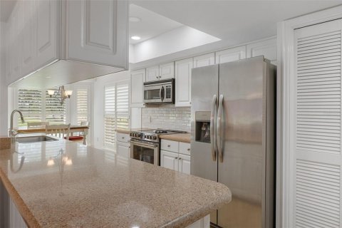 Casa en venta en Spring Hill, Florida, 2 dormitorios, 158.03 m2 № 2385916 - foto 19
