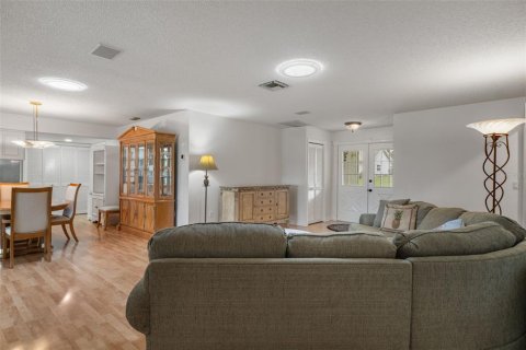 Casa en venta en Spring Hill, Florida, 2 dormitorios, 158.03 m2 № 2385916 - foto 14
