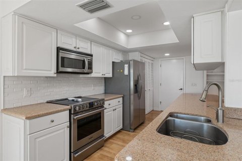 Casa en venta en Spring Hill, Florida, 2 dormitorios, 158.03 m2 № 2385916 - foto 23