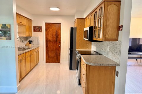 Villa ou maison à vendre à Cooper City, Floride: 2 chambres, 104.14 m2 № 1942328 - photo 9