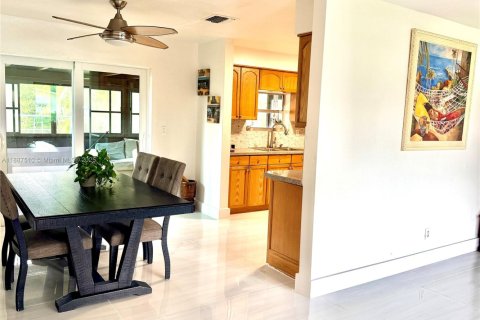Villa ou maison à vendre à Cooper City, Floride: 2 chambres, 104.14 m2 № 1942328 - photo 10