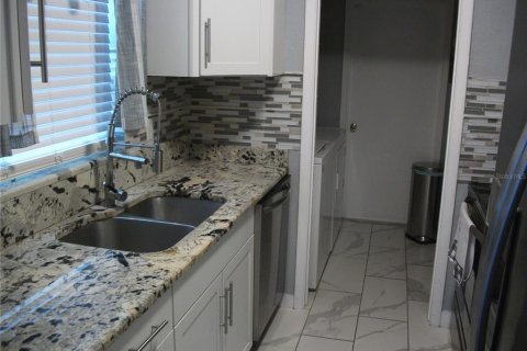 Casa en venta en Spring Hill, Florida, 2 dormitorios, 96.25 m2 № 1793280 - foto 6