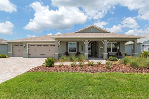 House in Ocala, Florida 3 bedrooms, 201.69 sq.m. № 1744810 - photo 1