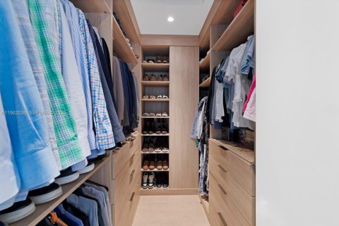 House in Miami Beach, Florida 5 bedrooms № 2026277 - photo 20