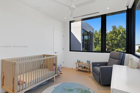 House in Miami Beach, Florida 5 bedrooms № 2026277 - photo 28