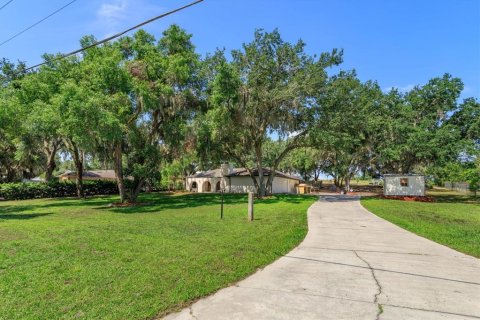 House in Leesburg, Florida 3 bedrooms, 193.42 sq.m. № 1684627 - photo 3